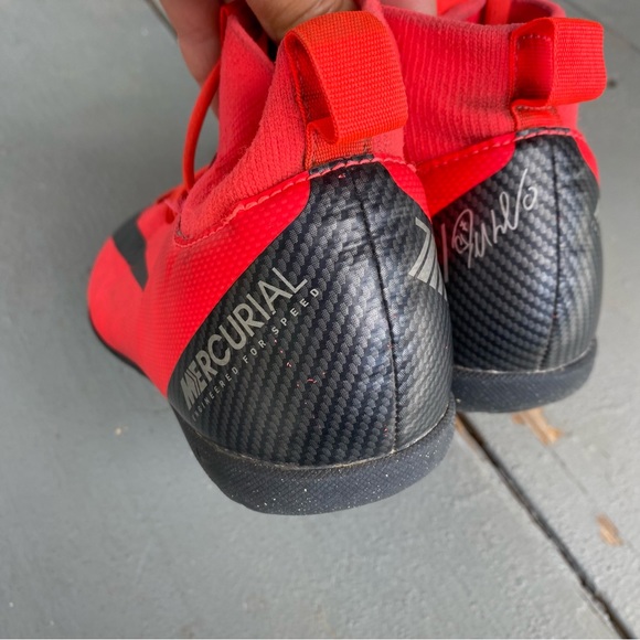 Nike indoor soccer cleats - Picture 9 of 9